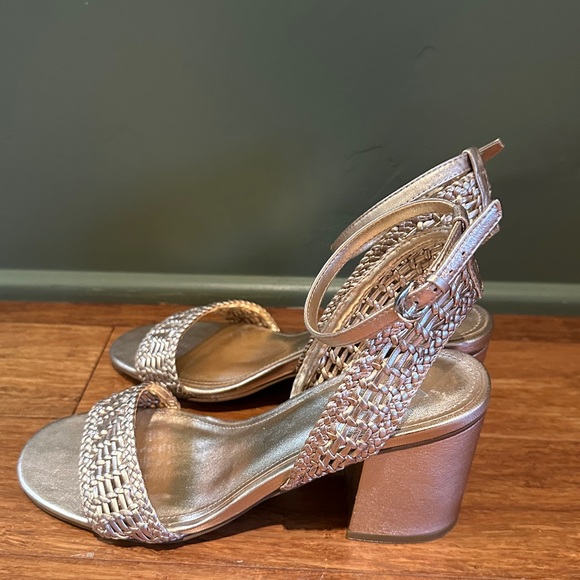MARC FISHER Metallic Block Heel - Picture 2 of 6